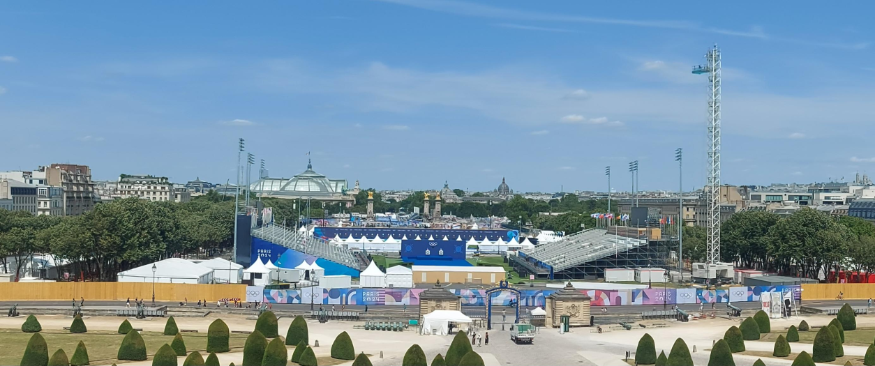 L'esplanade des Invalides se préparent...