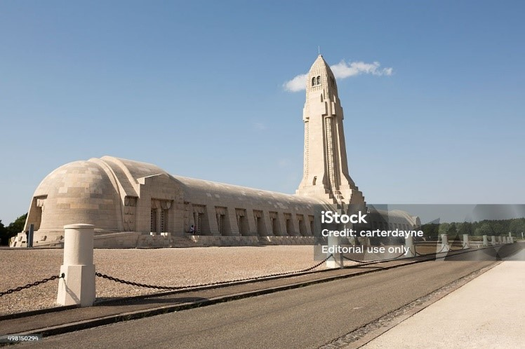 La nécropole de Fleury-devant-Douaumont dans la Meuse Photo istock libre de droit